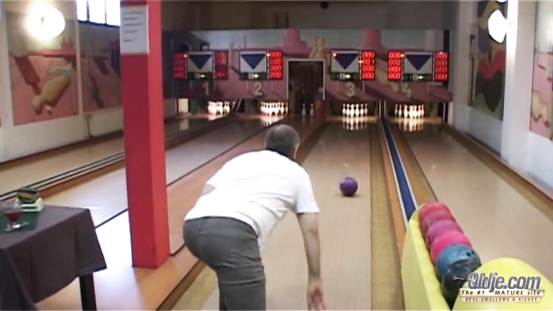 Bowling Competition with Alexis, Attilah